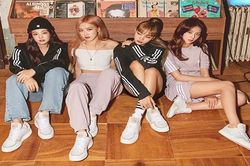 Chăm chỉ 'cày' Tết không nghỉ, Blackpink vẫn vướng tranh cãi không đáng có