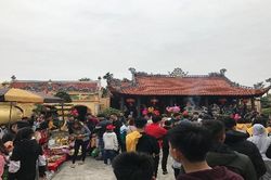 Mồng 3 Tết đi chợ se duyên