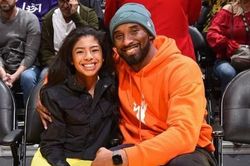 Huyền thoại bóng rổ Kobe Bryant qua đời sau vụ rơi trực thăng