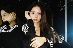 Fan BlackPink tố adidas đối xử bất công với Jisoo trong quảng cáo mới