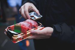 Những món ăn cần tránh để phòng chống dịch corona