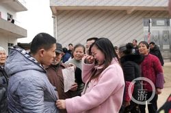 Đón năm mới cùng gia đình sau 10 năm lưu lạc
