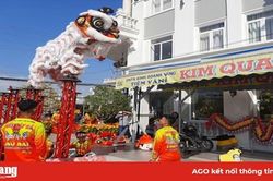 Biểu diễn lân - sư - rồng đắt khách những ngày đầu năm