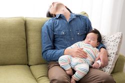 Đàn ông Nhật nghỉ thai sản nhưng lười việc nhà, không giúp đỡ vợ