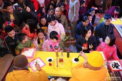 Ý nghĩa lễ khai bút cho chữ đầu Xuân tại chùa Đức Hậu