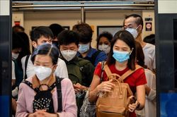 Xác định các quốc gia và vùng lãnh thổ có nguy cơ lây nhiễm cao virus corona