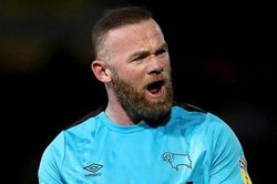 Rooney lần đầu 'nổ súng' tại Anh sau hơn 2 năm trời