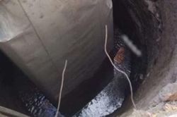 Xe bus đâm xe lam rồi rơi xuống giếng, 26 người chết