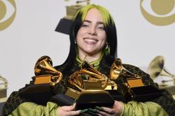 Billie Eilish 'càn quét' giải Grammy 2020: Một Nirvana của thế hệ mới