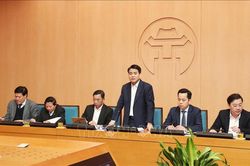 Chủ tịch thành phố Hà Nội yêu cầu chuẩn bị dự phòng 15-20 triệu khẩu trang