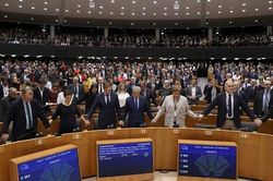 Nghị viện châu Âu chính thức thông qua Brexit