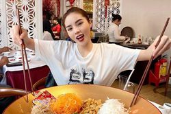 Món gỏi cá Yusheng được nhiều sao Việt thưởng thức dịp đầu năm