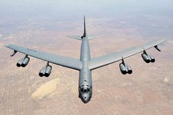 B-52 của Mỹ bỏ hết bom hạt nhân, nhưng tên lửa hạt nhân vẫn… đầy