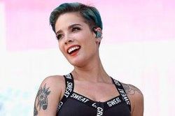 Không có nổi một đề cử Grammy dù sở hữu loạt 'hit khủng', Halsey đã phản ứng thế này đây!