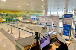 Cận cảnh khu kiểm soát, cách ly phòng chống virus corona tại sân bay Nội Bài