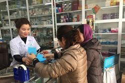 'Cháy hàng' khẩu trang y tế vì virus Corona