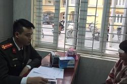 Công an quận Thanh Xuân xử lý 3 quầy thuốc, cá nhân ''phá giá'' khẩu trang y tế