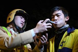Bộ Y tế: Ống thổi nồng độ cồn dùng một lần, không lây virus corona