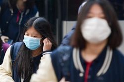 Lo dịch corona, hàng trăm học sinh trường Marie Curie không đến lớp