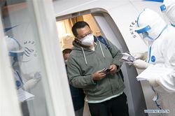 Trung Quốc triệt phá và dung thứ tin đồn về dịch corona như thế nào?