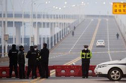 Hai ngày ra ngoài một lần - thêm thành phố ngoài tâm dịch bị phong tỏa