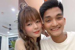 Mạc Văn Khoa và bạn gái tổ chức cưới vào cuối năm