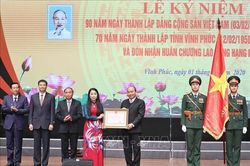 Thủ tướng Nguyễn Xuân Phúc: Vĩnh Phúc là điểm sáng về phát triển kinh tế - xã hội