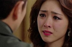 11 giờ đêm, tôi đánh ghen ầm ầm khách sạn còn chồng mếu máo: 'Trời ơi, về ngay, cô giết tôi rồi'