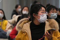 Nga siết nhập cảnh với công dân Trung Quốc, Mỹ có trường hợp thứ 8 nhiễm virus corona