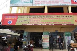 Nghệ An xử lý 2 nhà thuốc bán khẩu trang giá 'trên trời'