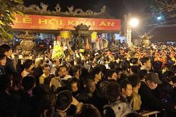 Kiểm tra thực hiện việc dừng lễ hội để phòng chống dịch bệnh