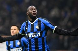 Lukaku tỏa sáng, giải cơn khát thắng cho Inter Milan