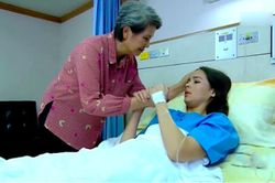 Thấy dâu bầu trước, mẹ chồng tất bật lo cưới 'chạy' sớm rồi nấu cháo chim câu bồi bổ