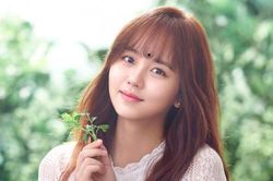 Phụ nữ có nốt ruồi này, 'trời định' sẵn đào hoa, đến đâu cũng 'gây thương nhớ', ngoài 30 vẫn có người theo đuổi