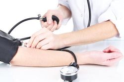 Phòng ngừa tăng huyết áp trong mùa đông
