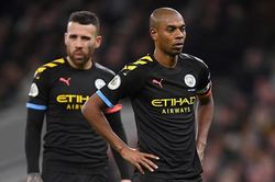 Pep Guardiola xoay tua kỷ lục, sao Man City phản đối dữ dội