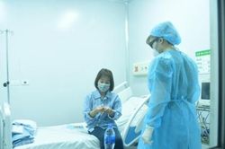 Việt Nam ghi nhận ca nhiễm thứ 10 dương tính với virus corona