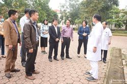 Lãnh đạo Sở Y tế Nghệ An kiểm tra công tác phòng, chống dịch Corona ở nhiều bệnh viện
