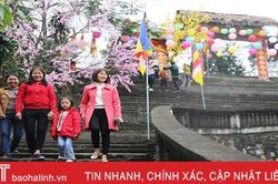 Đi lễ chùa đầu năm ở Hà Tĩnh: Nhẹ nhàng mà vẫn tôn nghiêm!