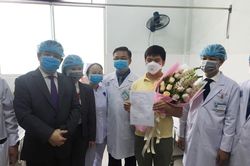 Hai bệnh nhân điều trị virus Corona tại bệnh viện Chợ Rẫy: Con được xuất viện, cha vẫn dương tính