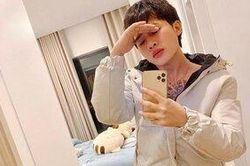 Đăng hình nhí nhố lúc nửa đêm, Jack khiến fan hí hửng suy đoán với dòng caption đậm chất 'cà khịa'