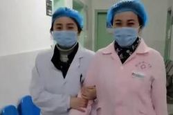 Cặp đôi tổ chức đám cưới qua điện thoại, cô dâu chú rể mỗi người một nơi vì dịch corona