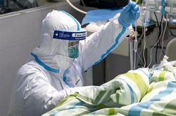 Bé 1 tháng tuổi nhiễm virus corona