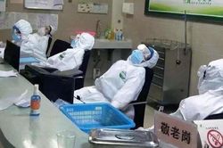 Bác sĩ chống dịch tại Vũ Hán ngủ 3 tiếng/ngày, vạ vật vì kiệt sức