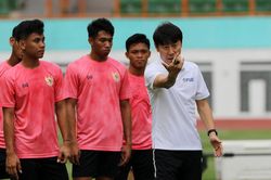 Indonesia đấu Việt Nam, thầy Hàn thừa nhận chán nản