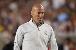 Real Madrid chưa dám nghĩ tới cú ăn 3