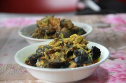Món dơi hầm nước cốt dừa của người Indonesia