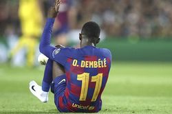 Ousmane Dembele đang là gánh nặng của Barca