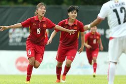 Bóng đá Việt Nam hôm nay: Nữ Việt Nam đấu với Myanmar. UAE nhập tịch tiền đạo Argentina