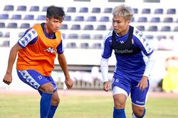 Các CLB V League căn chỉnh để phù hợp
